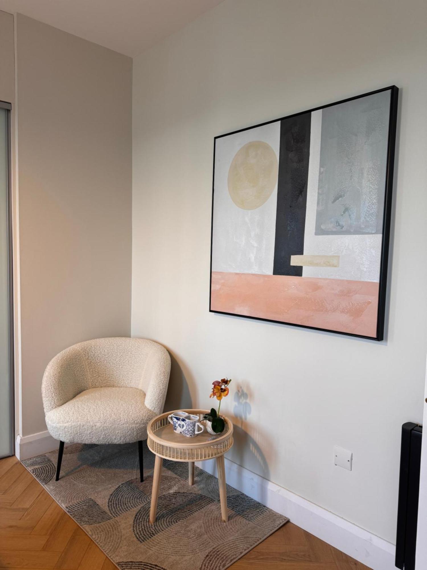 Finnstown Hall- Private Room In Shared Apartment With The Host 더블린 외부 사진